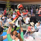 子ども食堂を“熱唱”で支援　「歌う海賊団ッ！」ライブ、親子ら600人盛り上がる