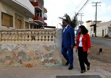 米議員に対話維持を伝達