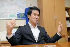 合流協議進展が焦点