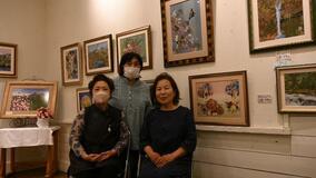 地元の愛好家ら 押し花の作品展