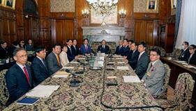 公明出身の石井氏を衆院副議長に