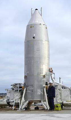 再使用ロケット実験機、着陸成功
