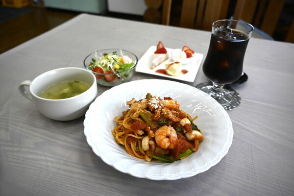 シーフードトマトパスタ