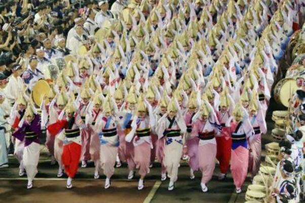 昨年の阿波おどり=徳島市