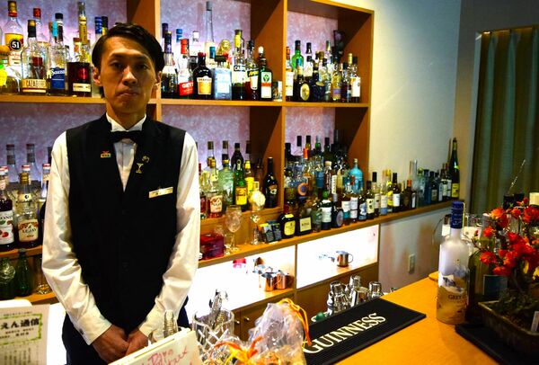 「和モダンの空間でくつろいでほしい」と話す櫻井さん