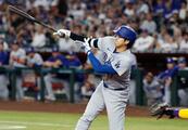 岡本２ラン、大谷二塁打