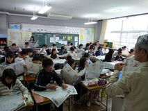 新聞が届くまでを解説　宇都宮市豊郷中央小