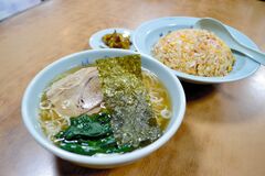 行く　買う　店町中華