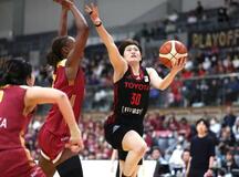 バスケ女子、デンソーが決勝進出
