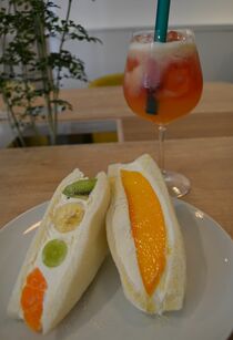 【喫茶みや】下野新聞ＮＥＷＳ　ＣＡＦＥ　茶果ｔｅａ　ｒｏｏｍ