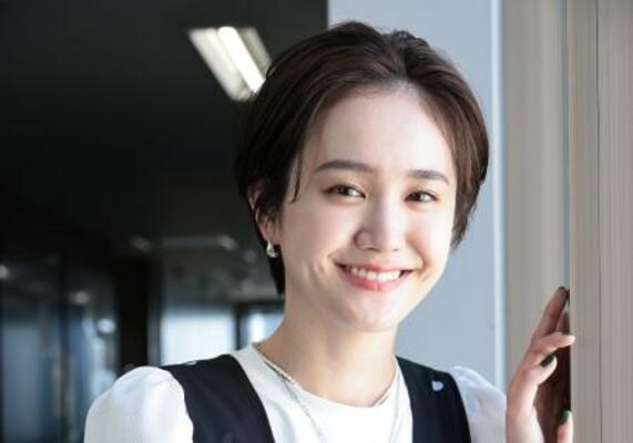 　尾碕真花
