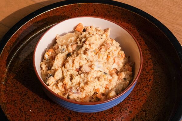 本県を代表する郷土料理「しもつかれ」（県教委提供）