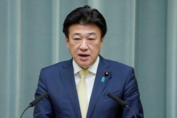 記者会見する木原官房長官=16日午前、首相官邸