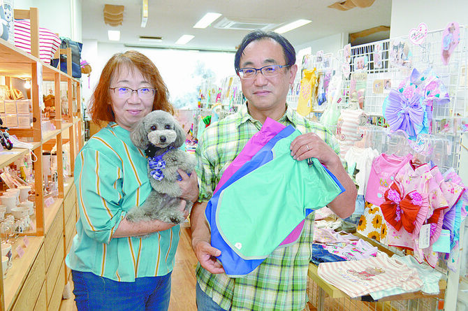 オーナー夫妻と看板犬の「Abby」ちゃん