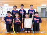 ネオホッケー小学生低学年チーム富士見パイソンズが全国一の栄冠