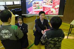 宇短付高生考案のおせち、児童養護施設に寄贈　宇都宮