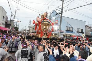 大みこしの運行で盛り上がった久下田祇園祭