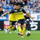 Ｊ１、柏５ゴールで首位と３差