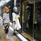 コスプレ姿でLRT乗車　ライトキューブ宇都宮でミヤテラコス