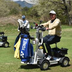 ゴルフの話題　１人乗りカート１００台導入　那須塩原のホウライＣＣ　負担軽減、プレー時間短縮