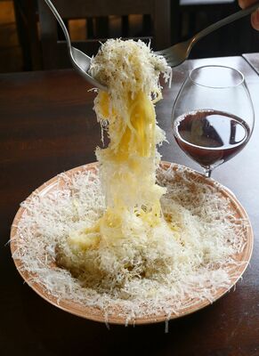 カーチョエペペ