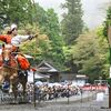 秋雨の中、人馬一体の妙技にどよめきや歓声　日光東照宮で流鏑馬神事