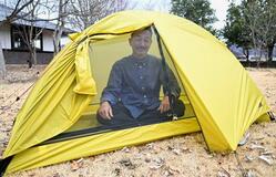 ブヨ刺された経験が生み出した人気のテント