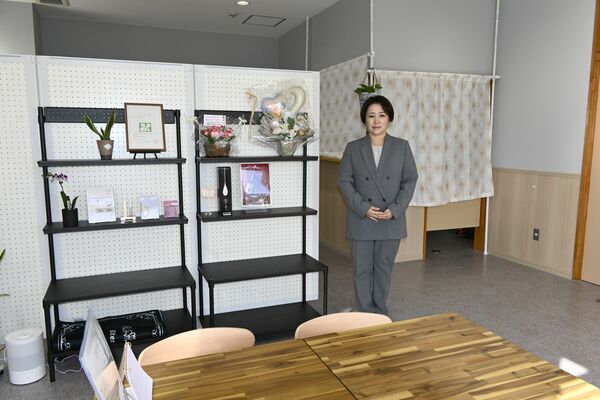 「家族で気軽に通える店を目指している」と語る三枝さん