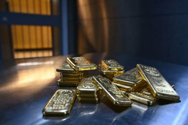 金塊(ロイター=共同)