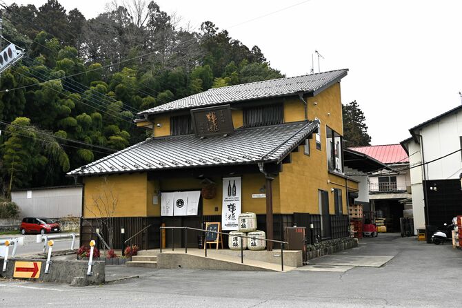 酒蔵の象徴的な煙突がなくなっている現在の井上清吉商店＝宇都宮市