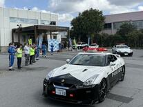 高速隊のパトカー県内をパトロール