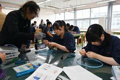 専門的な電気工事を体験
