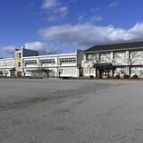 下野・旧吉田東小跡地に認定こども園開設 西小体育館は酒米の集出荷場に 市が民間へ売却「地域の活性化へ」