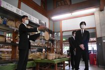 秋篠宮さま　那須の観光施設視察