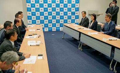 環境相「復興加速に全力尽くす」