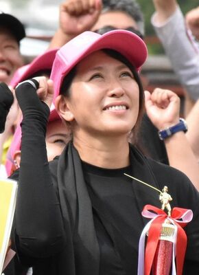 「鮎レディ」で優勝した大竹雅美さん