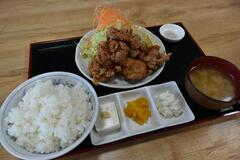 【グルメ探訪】手間暇かけた柔らかさ　からあげ定食　大衆中華食堂 よし屋（栃木）