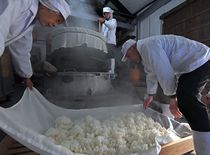 日本酒の寒仕込み　小山