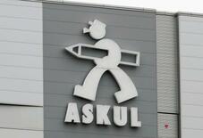 アスクル、個人情報流出７４万件