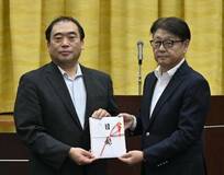 下野奨学会に２０万円を寄付