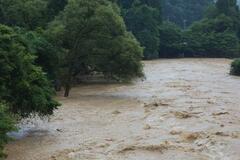 秋田で大雨、河川氾濫