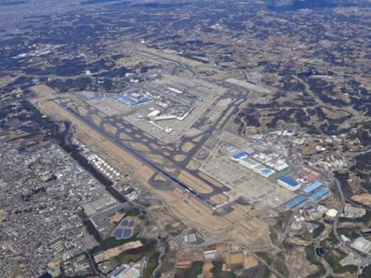 成田空港=2024年3月