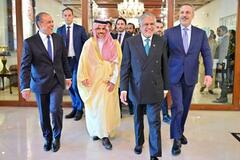 パキスタンで４カ国外相が協議