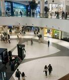 イラン周辺国、邦人に緊張と困惑