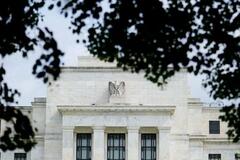米、需要減で人員削減増