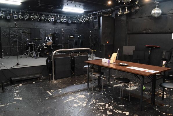 ステージで本番さながらの練習ができる「宇都宮ＳＴＵＤＩＯ　ＫＥＮＴ」