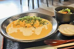 うにオムライス
