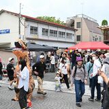 歩行者天国に80店超　栃木で蚤の市などイベント同時開催　”ティラノサウルス”で「ガオガオチャレンジ」も