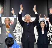 【とちぎ知事選】福田氏、一騎打ち制す　針川氏は支持広がらず