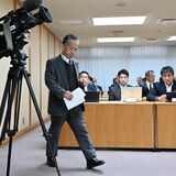 宇都宮・保坂市議に３度目の辞職勧告　「辞める意思ない」　LRT「駅東側は大赤字」な…